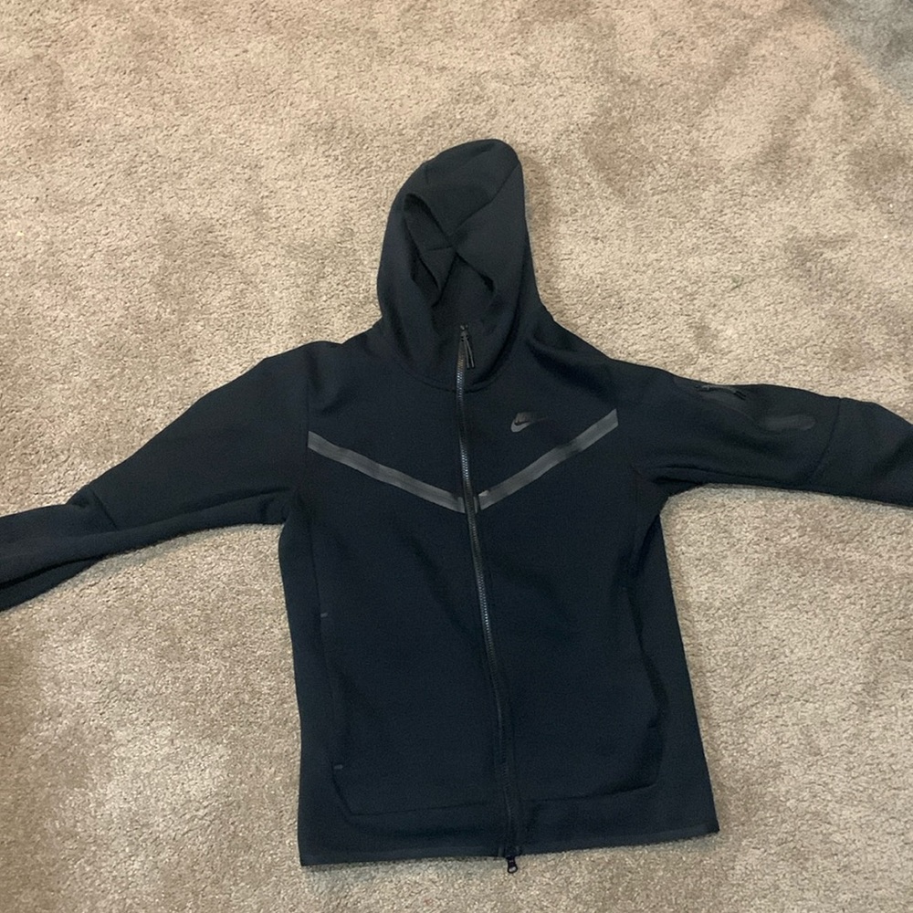 Nike Tech Black